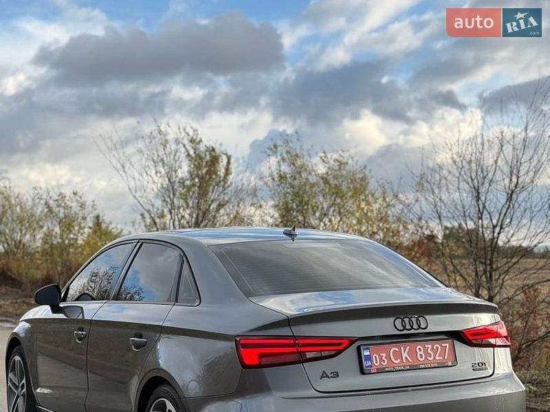 Седан Audi A3 2017 в Львове
