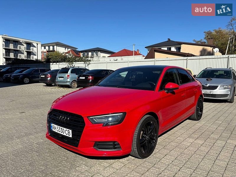 Седан Audi A3 2017 в Ужгороді