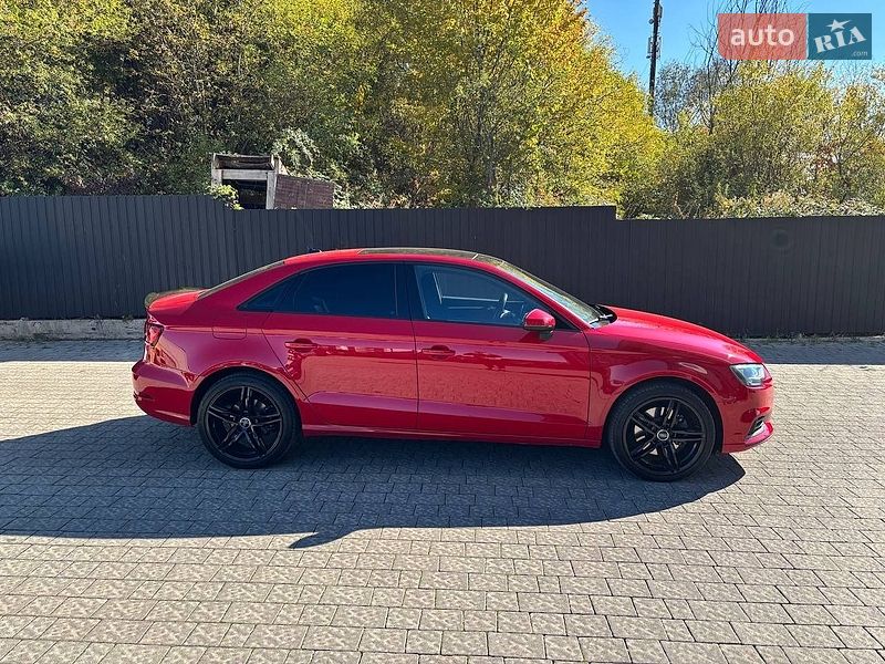 Седан Audi A3 2017 в Ужгороді