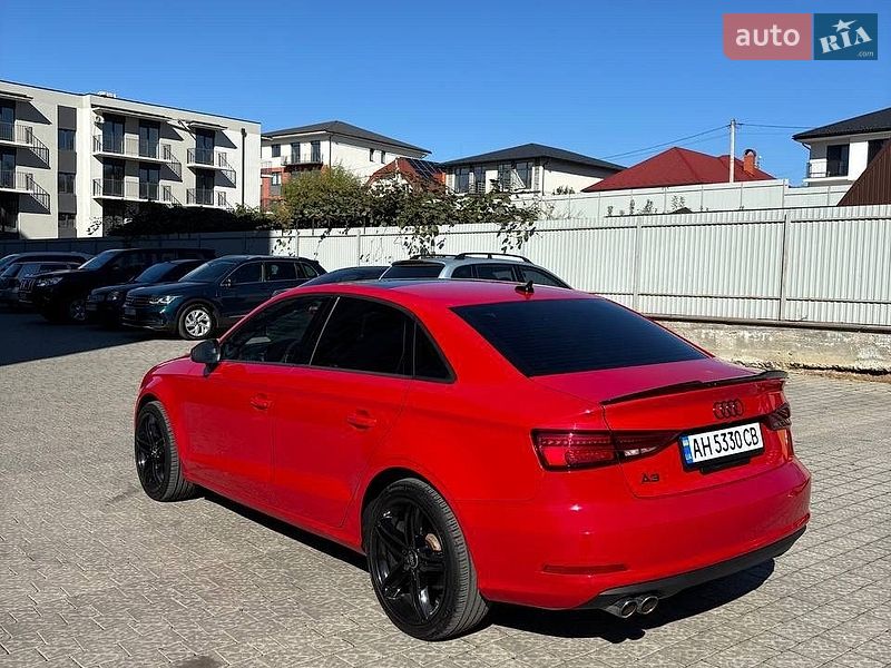 Седан Audi A3 2017 в Ужгороді