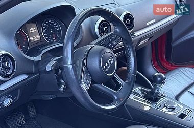 Седан Audi A3 2017 в Ужгороді