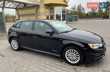 Хэтчбек Audi A3 2016 в Дубно