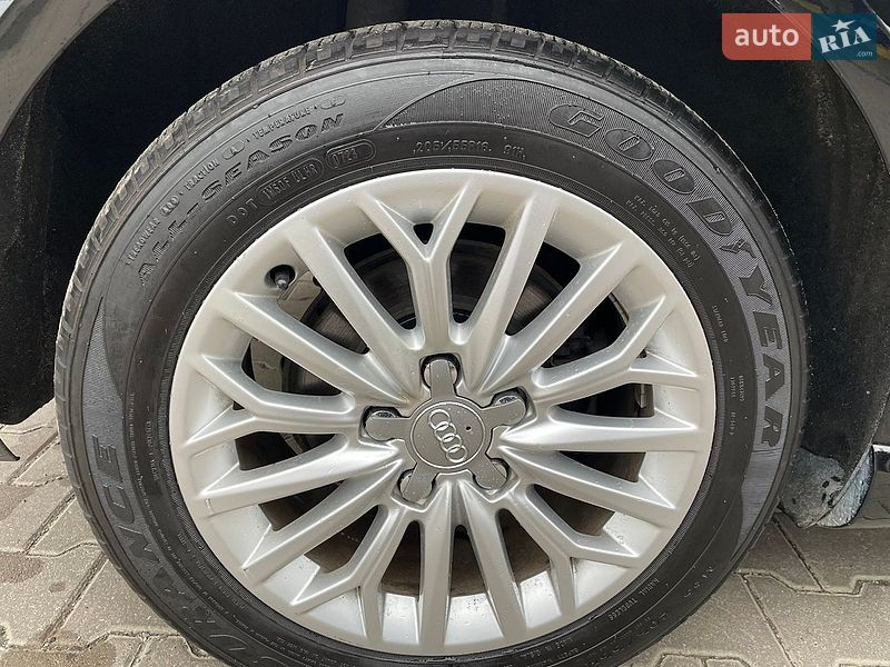 Хэтчбек Audi A3 2016 в Дубно