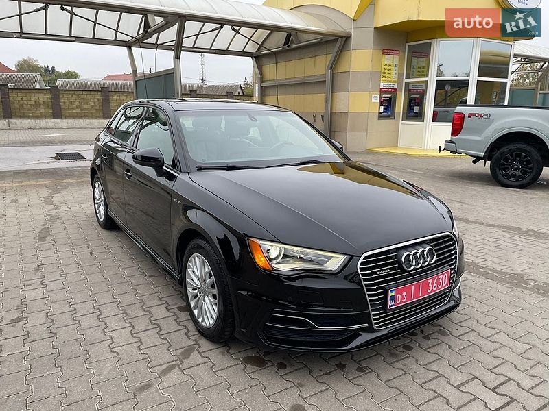 Хэтчбек Audi A3 2016 в Дубно
