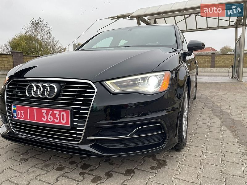 Хэтчбек Audi A3 2016 в Дубно