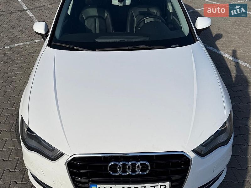Хэтчбек Audi A3 2015 в Киеве