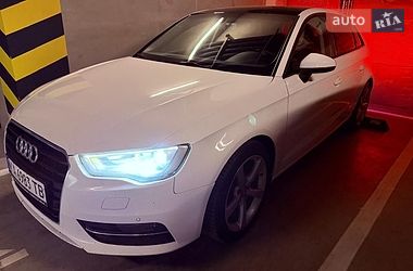 Хэтчбек Audi A3 2015 в Киеве