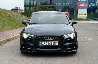 Седан Audi A3 2017 в Киеве