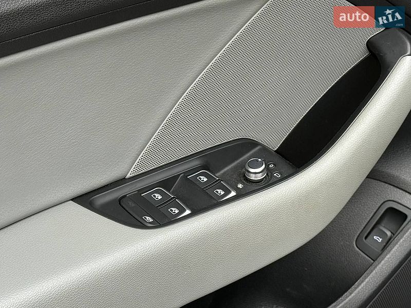 Седан Audi A3 2017 в Киеве