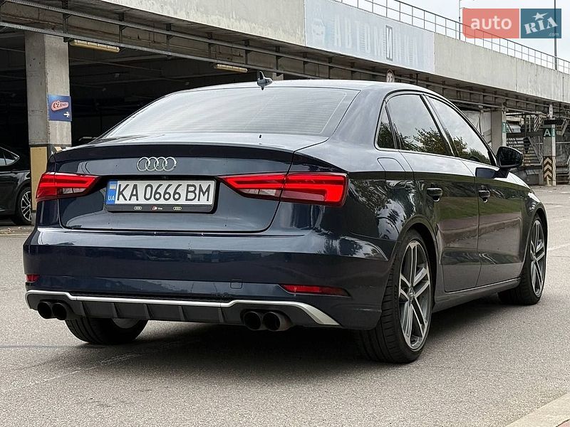 Седан Audi A3 2017 в Киеве