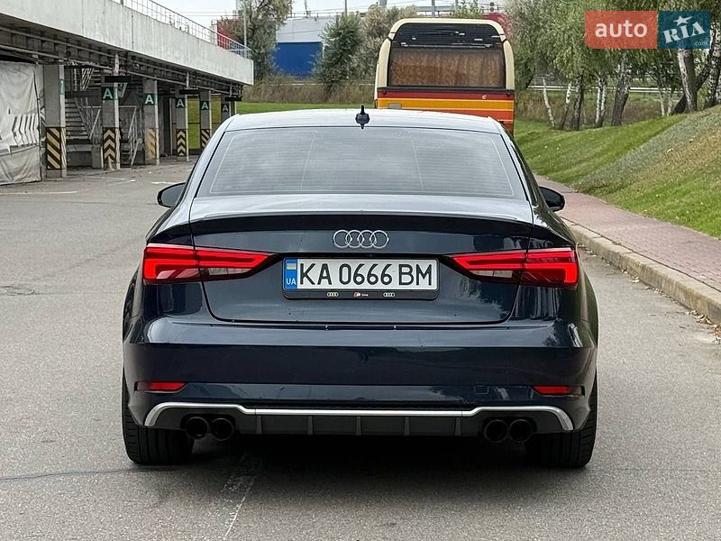 Седан Audi A3 2017 в Киеве