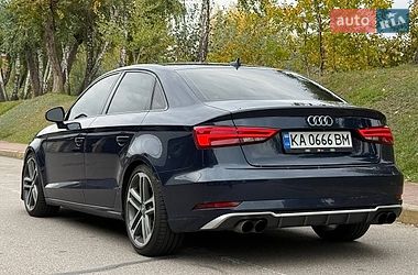 Седан Audi A3 2017 в Киеве