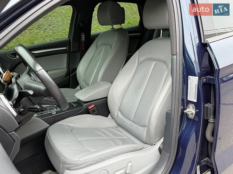 Седан Audi A3 2017 в Киеве