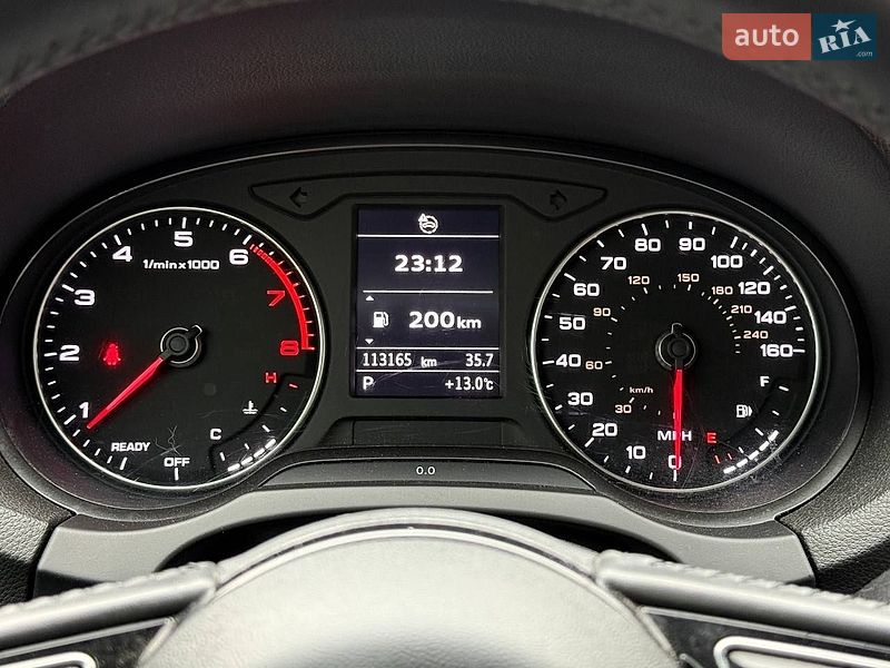 Седан Audi A3 2017 в Киеве