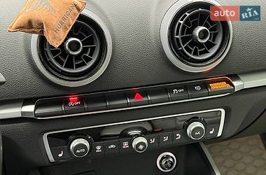 Седан Audi A3 2017 в Киеве
