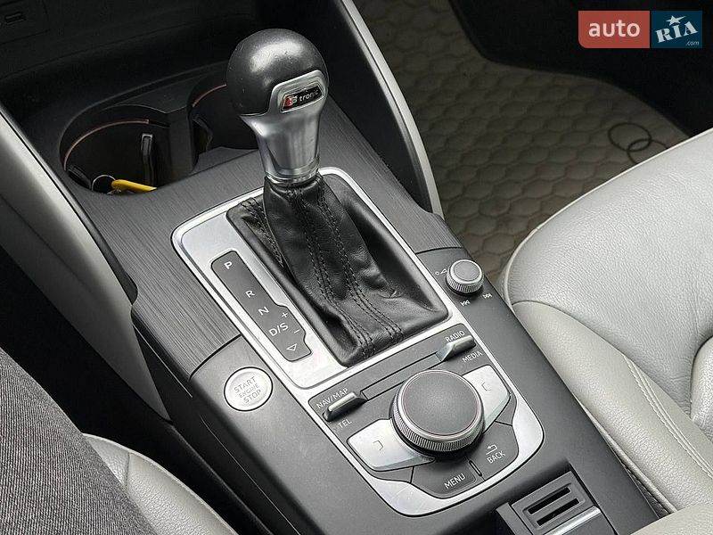 Седан Audi A3 2017 в Киеве