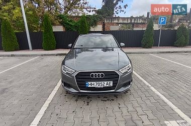 audi a3 2017 в Тарутино от профессионального продавца Александр