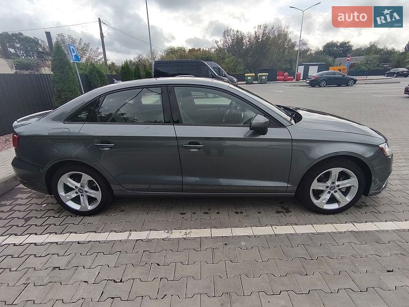 Седан Audi A3 2017 в Тарутиному
