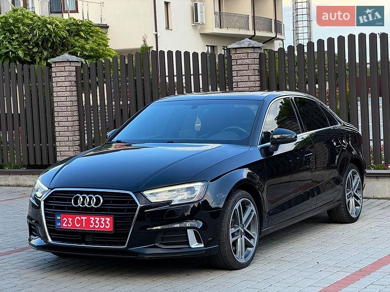 Седан Audi A3 2018 в Старокостянтинові