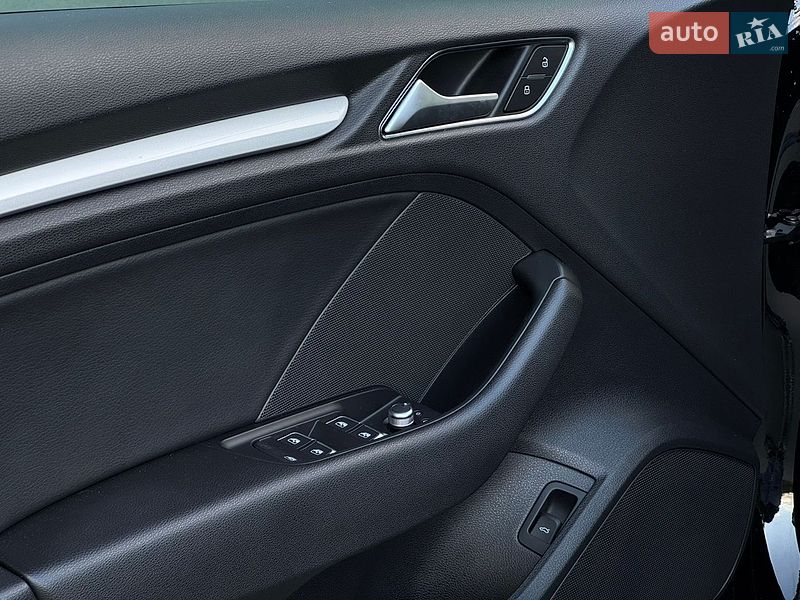 Седан Audi A3 2018 в Старокостянтинові