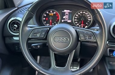 Седан Audi A3 2018 в Старокостянтинові