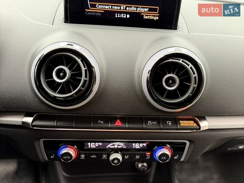 Седан Audi A3 2016 в Львові