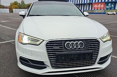 Хэтчбек Audi A3 2016 в Ровно