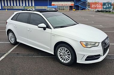 Хетчбек Audi A3 2016 в Рівному