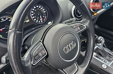 Хетчбек Audi A3 2016 в Рівному