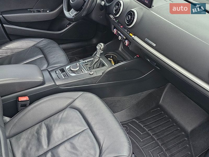 Хетчбек Audi A3 2016 в Рівному