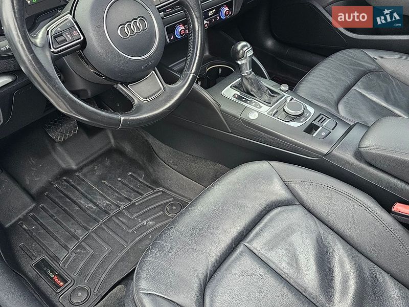 Хетчбек Audi A3 2016 в Рівному