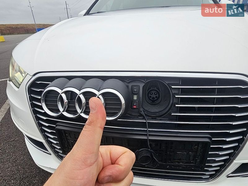 Хэтчбек Audi A3 2016 в Ровно