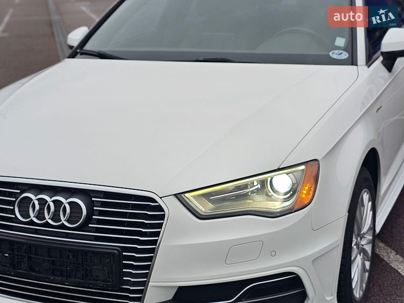 Хетчбек Audi A3 2016 в Рівному