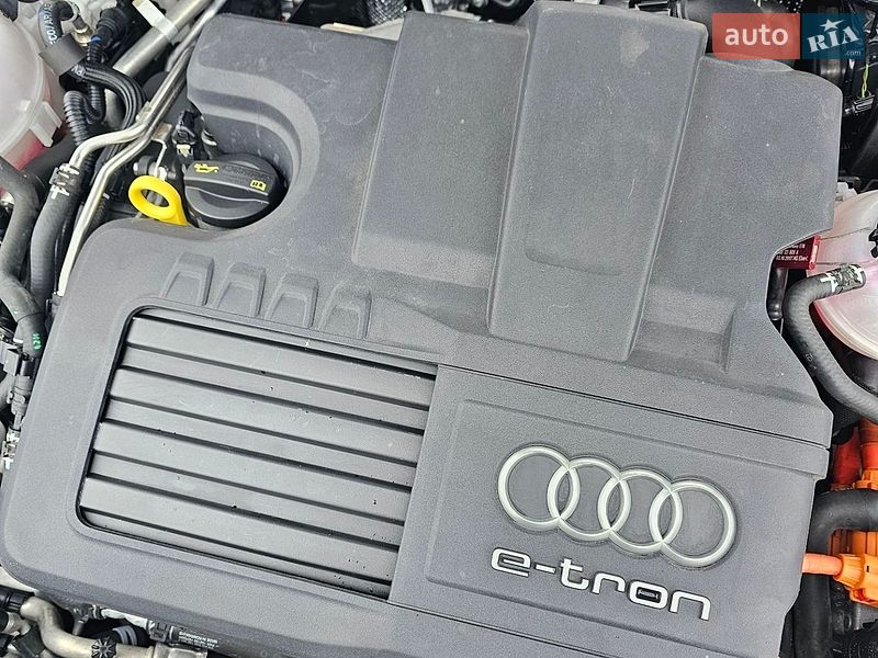 Хэтчбек Audi A3 2016 в Ровно