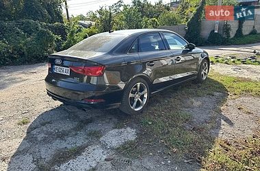 Седан Audi A3 2015 в Днепре