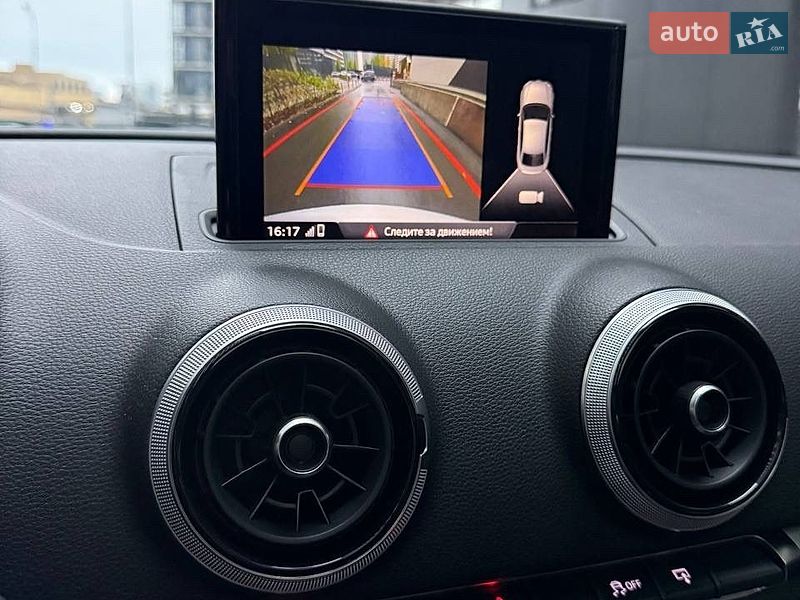 Седан Audi A3 2017 в Киеве