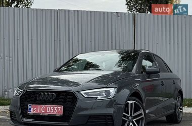 Хетчбек Audi A3 2016 в Києві