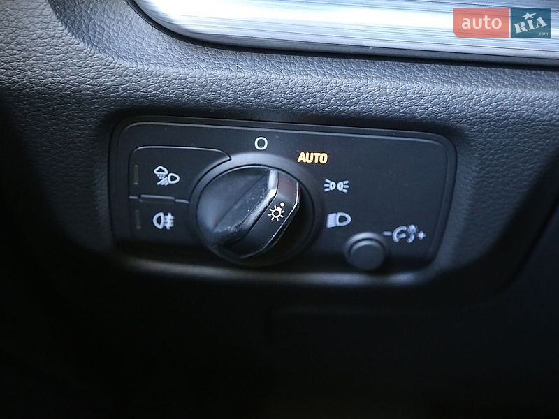 Седан Audi A3 2019 в Житомире