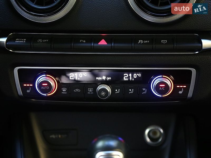 Седан Audi A3 2019 в Житомирі