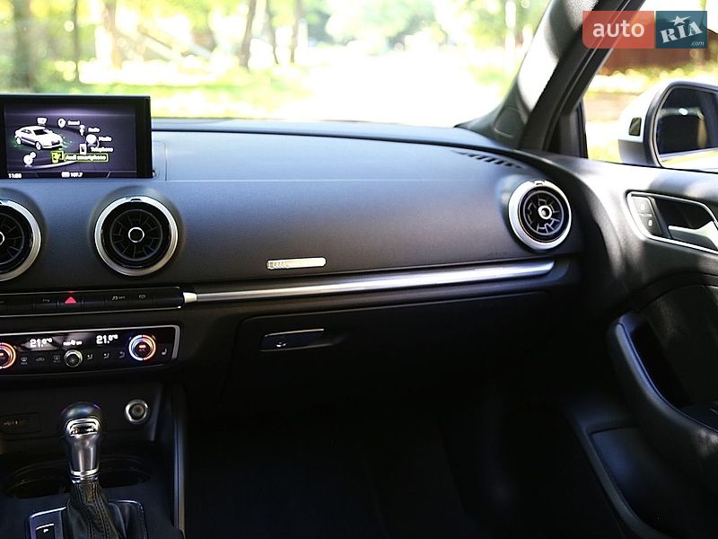 Седан Audi A3 2019 в Житомире
