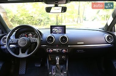 Седан Audi A3 2019 в Житомире