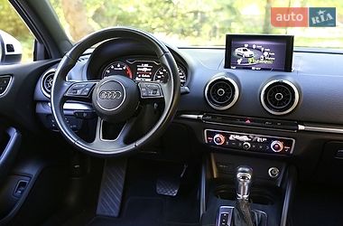 Седан Audi A3 2019 в Житомире