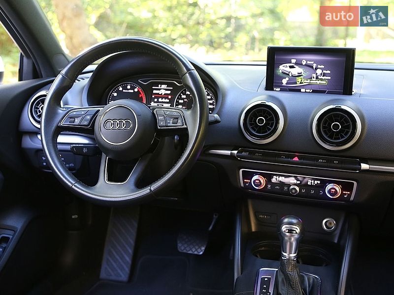 Седан Audi A3 2019 в Житомире