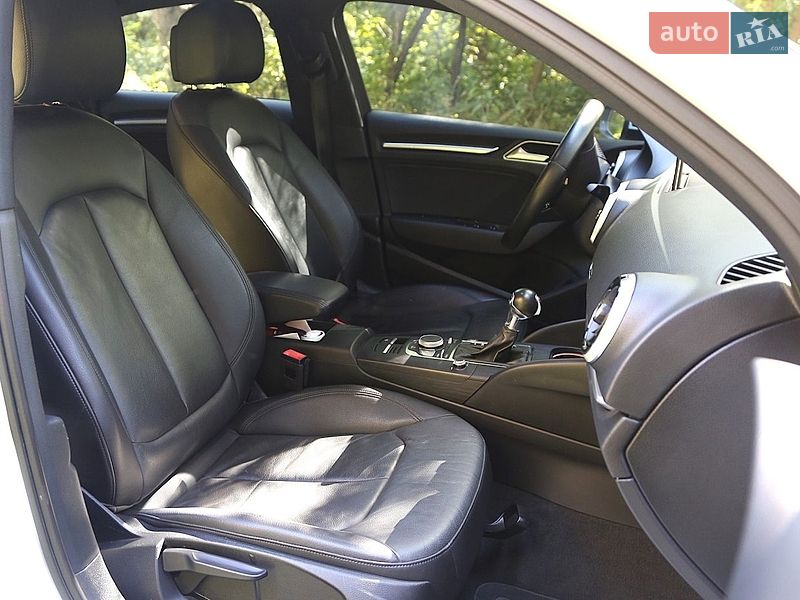 Седан Audi A3 2019 в Житомире