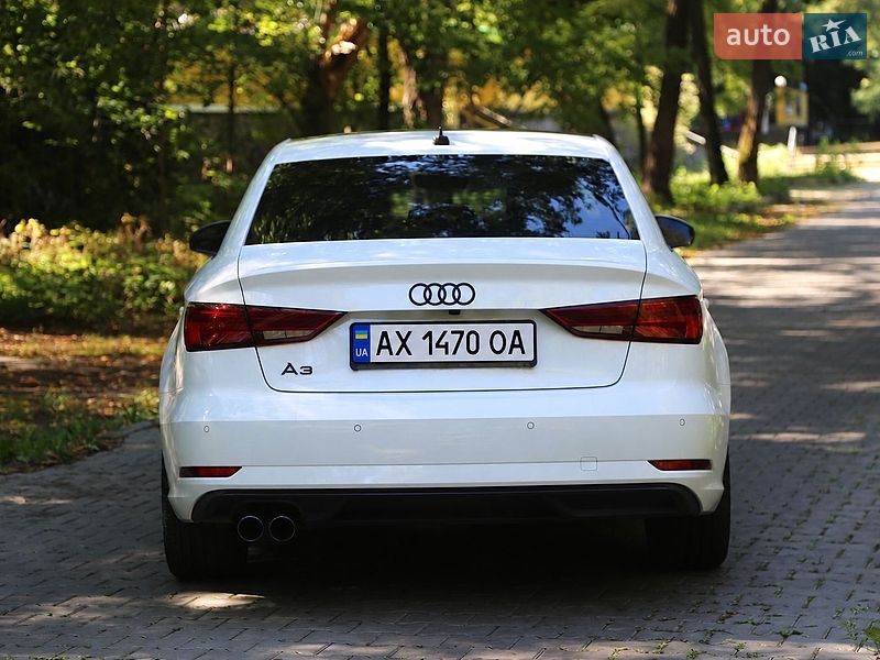 Седан Audi A3 2019 в Житомире