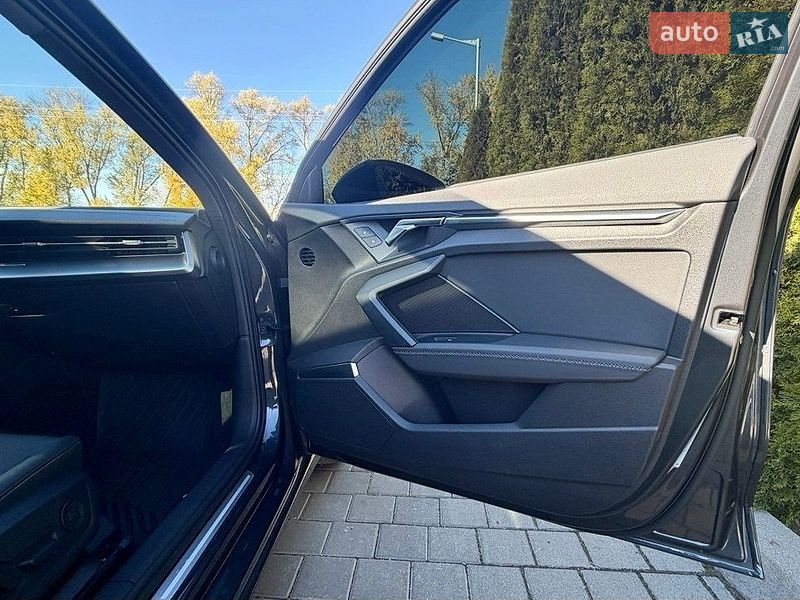 Седан Audi A3 2022 в Самборі