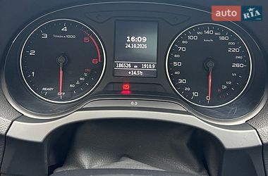 Седан Audi A3 2016 в Киеве