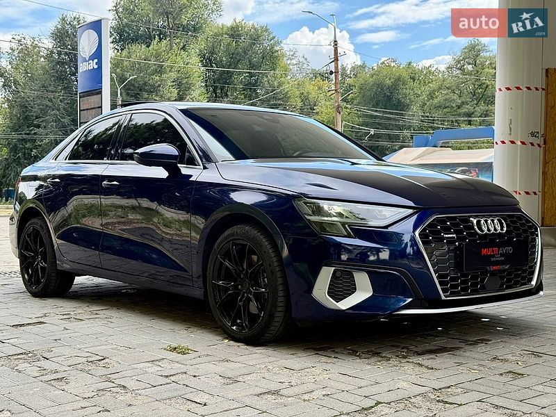 Седан Audi A3 2022 в Дніпрі