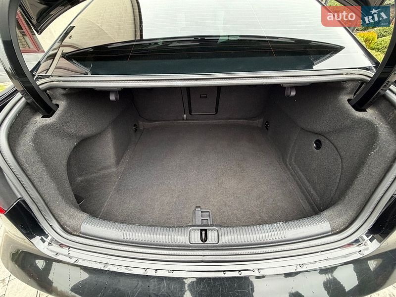 Седан Audi A3 2015 в Стрые
