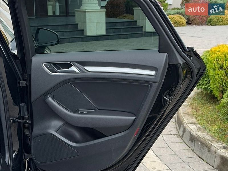 Седан Audi A3 2015 в Стрые